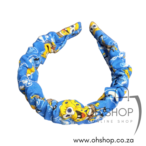 Excellent quality head band. Our hair bands are made from a cotton blend, good texture, comfortable, and non-fading. Each hair band can fix your hair well and will not hurt your hair, easy and soft to wear. Great for all hair types. They are cute in your hair. Look stylish on all occasions. Our head bands can be used for various occasions, you can wear them attending parties, ceremonies and daily wearing, practical, useful and easy to DIY your own hairstyle. Spoil a loved one with the best gift on all occasions! Stylish, modern, trendy and in unbeatable vibrant colours, our head bands will thrill your sweetheart, mom, sister, daughter or best friend as a thoughtful birthday, holiday or impulse gift! Comfy and elegant it makes the ultimate gift to ladies of all ages wishing to look stunning. What's in the box 1 x Alice Band